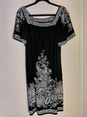 Signature London Style Black and White Paisley Pattern Pocket Dress
